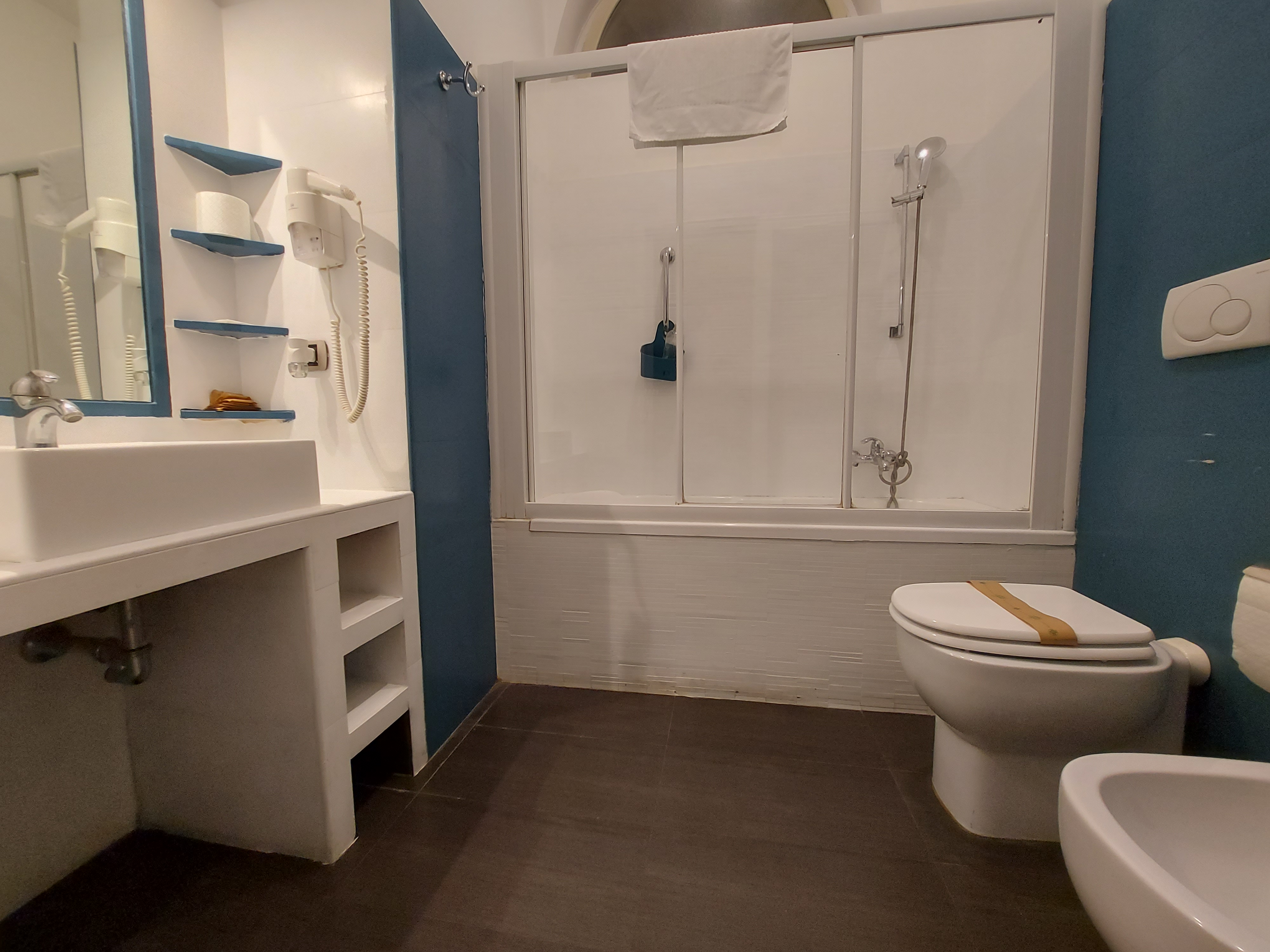Annex Bath Room | Basilio 55 Rome